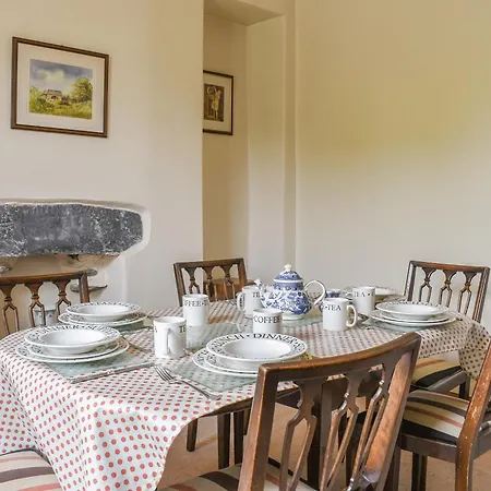 Holiday home Yew Tree